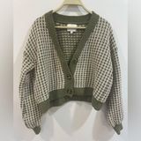 Pink Rose  Green and White Women's Sweater sz Large Photo 0