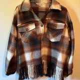 Davi & Dani Dani & Davi Plaid Shacket Photo 0