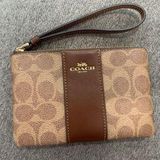 Coach  Brown Leather Wristlet Wallet Photo 0