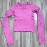 Lululemon Swiftly Tech Long-Sleeve Shirt w/ Thumb Holes, Size 2 Photo 0