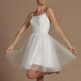 White Dress Size M Photo 0