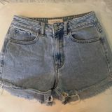 PacSun Mom Short Photo 0