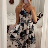 Cals blue and white floral dress Photo 0