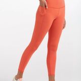 Vuori  Women's Coral Leggings Photo 0
