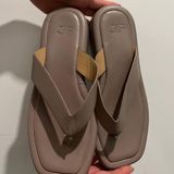 JustFab Brown flip flop Sandals Spring Summer Photo 0