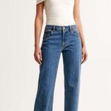 Abercrombie & Fitch Abercrombie Low Rise Jeans Photo 0