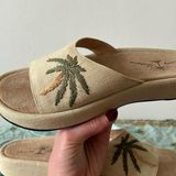 Tommy Bahama NEW Linen Arch Support Tropical Palm Tree Embroidered Sandals Photo 0