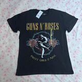 guns n' roses Graphic Tee Photo 0