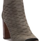 1. State EUC Perforated Booties Sz 8m Photo 0