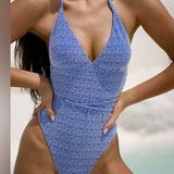 Berlook Blue Jacquard Halter One Photo 0