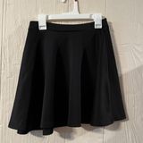 Popular Basics Black Skirt  Photo 0