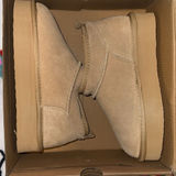 BEARPAW womens Tan Suede Boots Photo 0