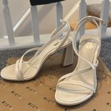 DSW  White Heels  Photo 0