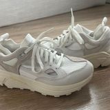 APL Sneakers Photo 0