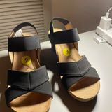 Adrienne Vittadini Black Cork Wedges 3” Photo 0