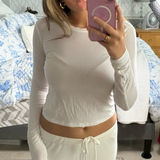 Aritzia  White Long Sleeve Photo 0
