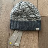 NEW  Beanie Reversible Cable Knit Hat with Bench Logo Blue and Gray Marl Photo 0
