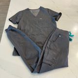 FIGS  Graphite Scrub Set with Jogger bottoms and Top‎ Size Extra Small Tall Photo 0