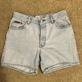 Calvin Klein Vintage Mom Shorts Photo 0