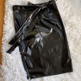 Chic Me Black faux leather mini zipper lace bow belt skirt, Size M Photo 0