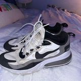 Nike Air Max 270 Shoes Photo 0