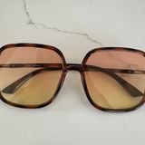 Frame Square  Vintage Style Sunglasses Photo 0