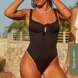 Berlook Cutout Tie One Photo 0