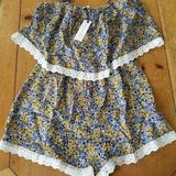 Cupcakes and Cashmere  Andria Deep Indigo Floral Romper NWT Sz (L) Photo 0