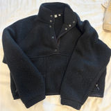 Aritzia Fleece Photo 0
