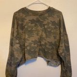 Tresics Cropped Camo Shirt Photo 0