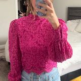 Flying Tomato  Top Photo 0