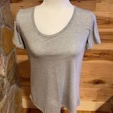 LuLaRoe  tee shirt Photo 0