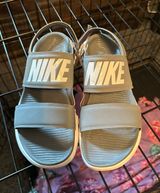 Nike Tanjun Sandals Photo 0