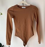 Aritzia Babaton Tan Long Sleeve Bodysuit Photo 0