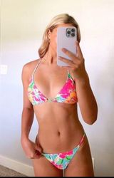 Bikini Photo 0