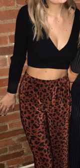 Forever 21 Long Sleeve Cropped Sweater Photo 0