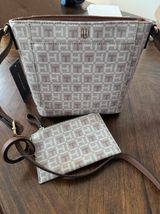 Tommy Hilfiger Crossbody Photo 0