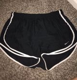 Nike Tempo Short Photo 0