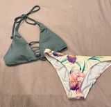 Billabong Bikini Set Photo 0