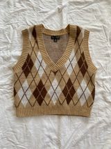 J for Justify Cropped Sweater Vest Photo 0