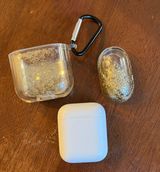 Apple AirPods! (second gen) Photo 0