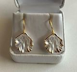 3/$20 White Gold Tone Faux Sea Shell Ocean Beach Dandle Earrings Photo 0