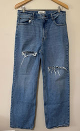 Abercrombie & Fitch The 90s Distressed High Rise Relaxed High Rise Jeans Photo 0