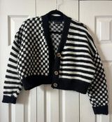 Crop Sweater Photo 0