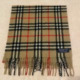 Burberry  Scarf Photo 0
