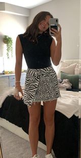 Signature 8 Skirt Photo 0