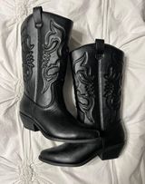 Black Cowboy Boots Size 7 Photo 0