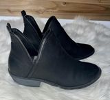 Universal Threads Black Ankle Booties Photo 0