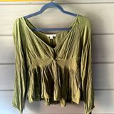 flowy blouse Photo 0