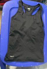Nike fit tank top size small black with built in bra Photo 0